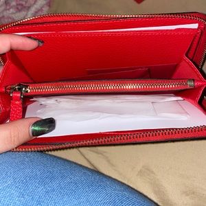 Valentino wallet ❤️